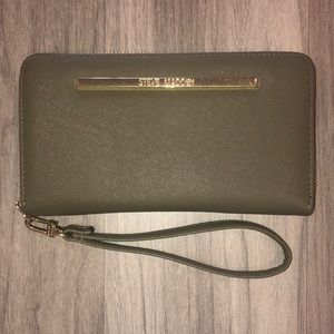 Steve Madden wallet